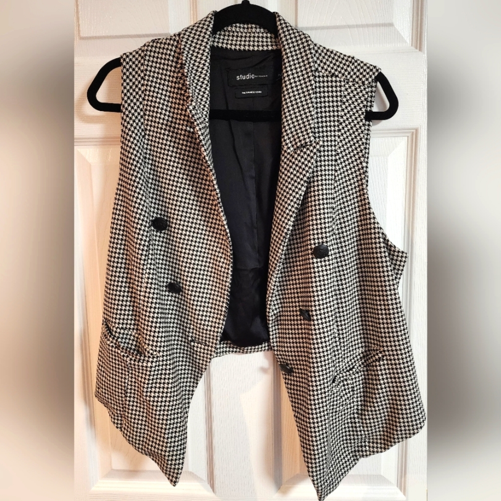 Torrid Houndsthooth Vest, Size 2, Black & White
